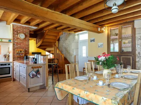 Gîte spacieux 7 pers. à Villiers-le-Bois, ancien corps de ferme : photo 6
