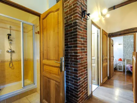 Gîte spacieux 7 pers. à Villiers-le-Bois, ancien corps de ferme : photo 14