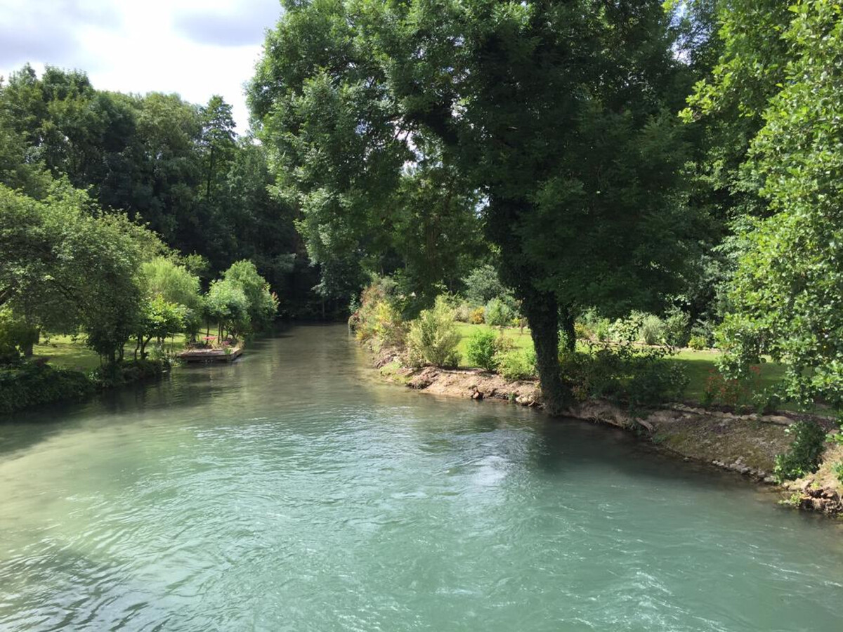 Ancien moulin au bord de la rivière à Lhuître - Photo 4