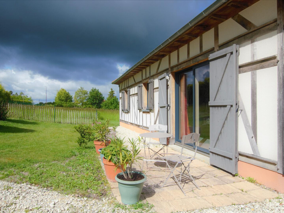 Le Clos - Gîte plain-pied avec piscine chauffée à Laubressel - Photo 5