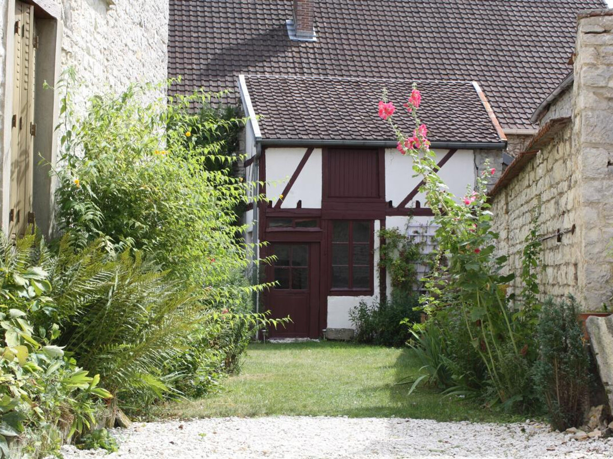 Gîte 6 pers. en pierres avec piscine chauffée à Landreville - Photo 23