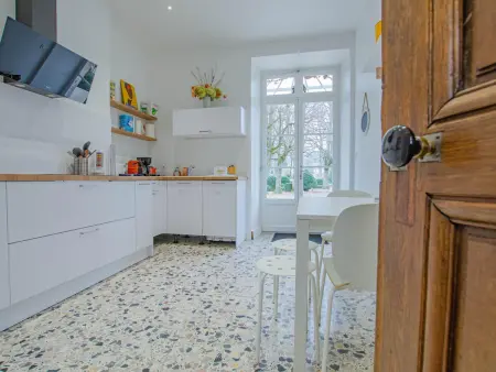 Charmant Gîte avec Parc et Cheminée, Vélos Disponibles, Animaux Acceptés, Proche Commodités - Photo 3