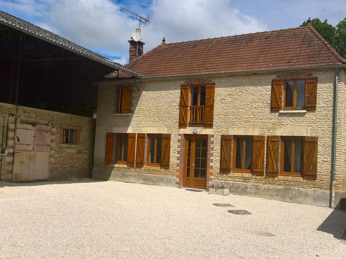 Gîte 8 pers. avec jardin clos et animaux à Villy-en-Trodes - Photo 1