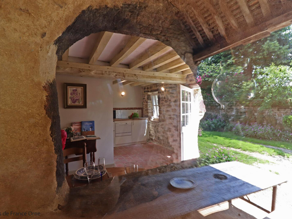 Maison du 15ème siècle avec jardin à Athis-Val de Rouvre - Photo 23