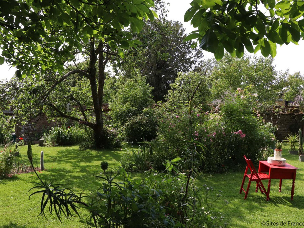 Maison du 15ème siècle avec jardin à Athis-Val de Rouvre - Photo 27
