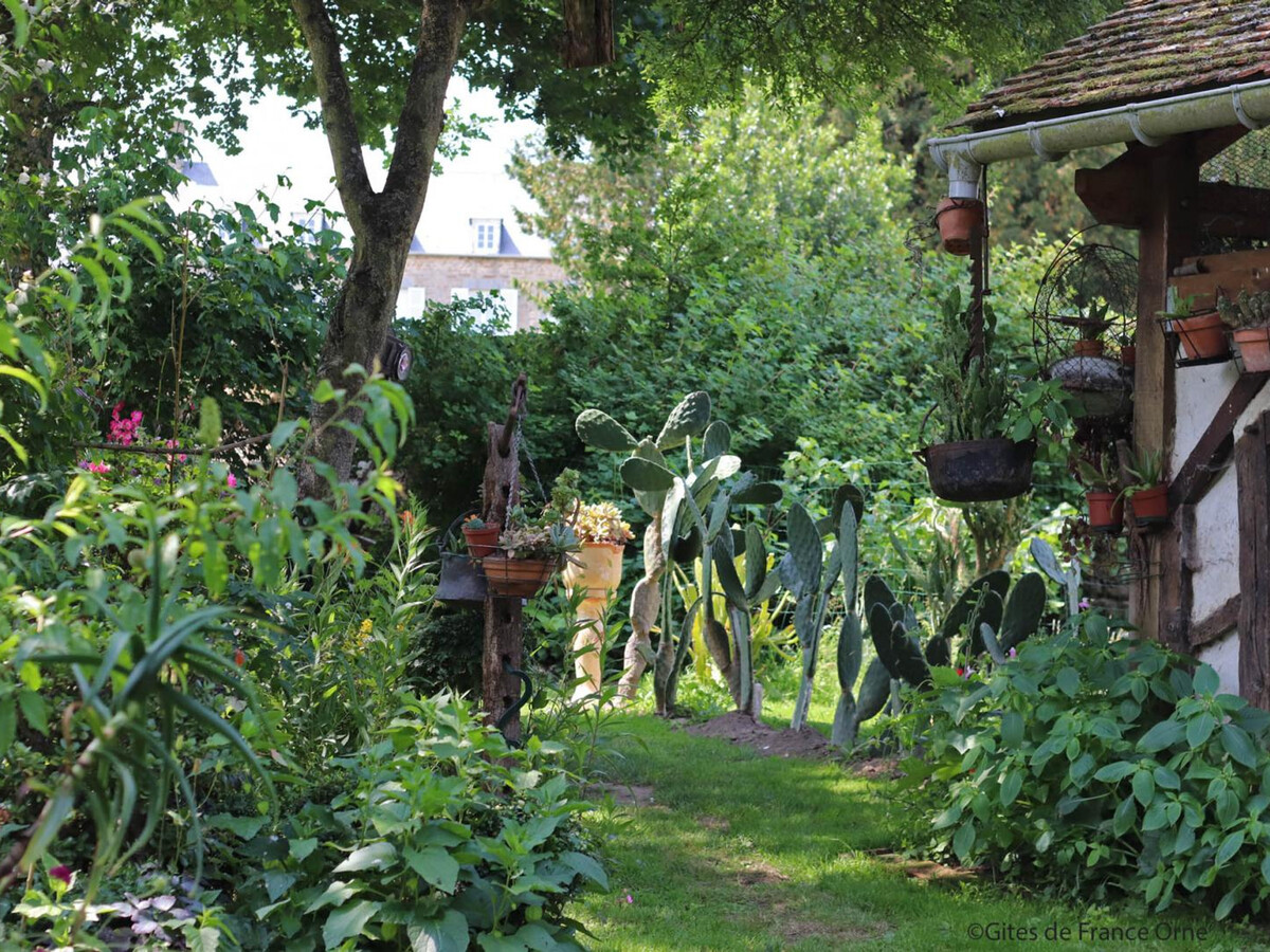 Maison du 15ème siècle avec jardin à Athis-Val de Rouvre - Photo 30