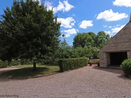 Charmante maison de campagne en pierre avec WIFI, terrasse et jardin clos - Photo 31