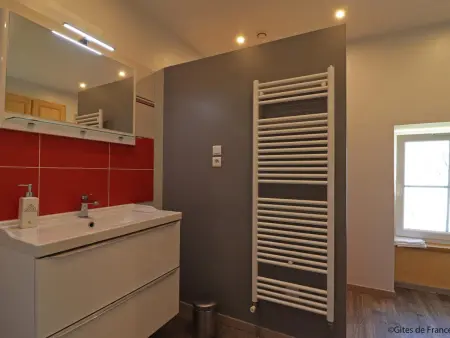 Longère Percheronne spacieuse avec jardin et spa en option - Photo 28