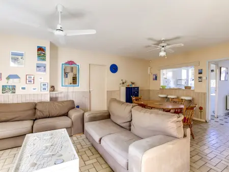 Location maison à Biscarrosse Plage, Villa T4 à Biscarrosse Plage, jardin privé, WiFi, 50m de la plage, 6 personnes