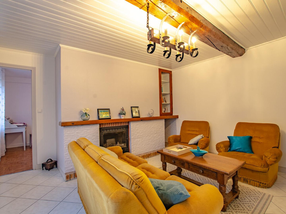 Gîte 6 pers. Mailly-le-Camp, terrain clos et terrasse couverte - Photo 3