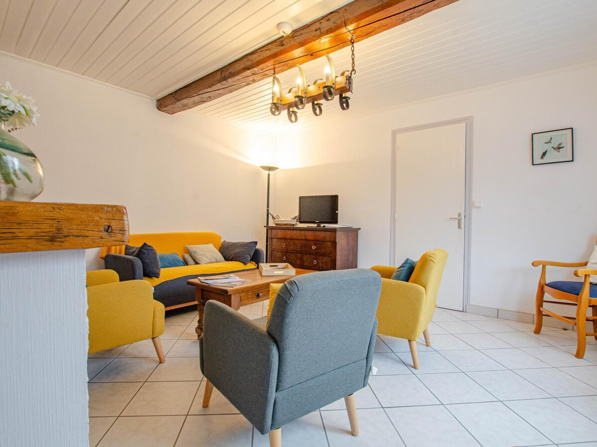 Gîte 6 pers. Mailly-le-Camp, terrain clos et terrasse couverte - Photo 5