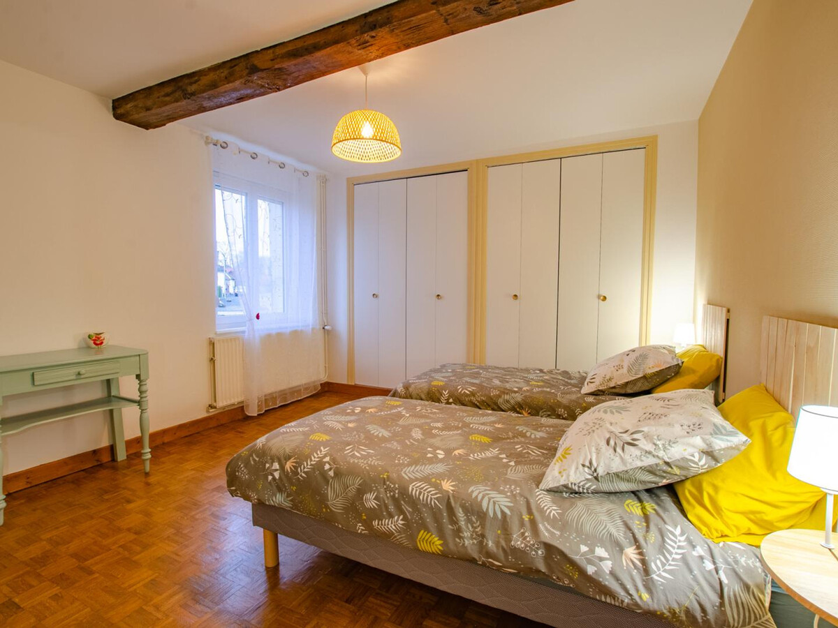 Gîte 6 pers. Mailly-le-Camp, terrain clos et terrasse couverte - Photo 11