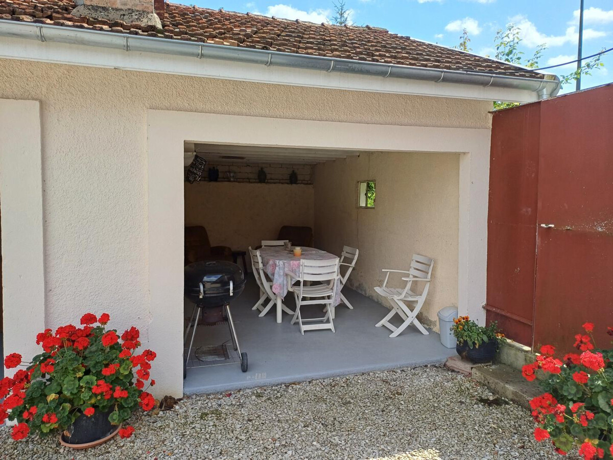 Gîte 6 pers. Mailly-le-Camp, terrain clos et terrasse couverte - Photo 18