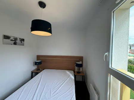 Maison 2 chambres au calme avec piscine, proche plages et commerces - Photo 7