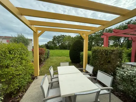 Maison 2 chambres au calme avec piscine, proche plages et commerces - Photo 13