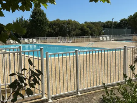 Maison 2 chambres au calme avec piscine, proche plages et commerces - Photo 14