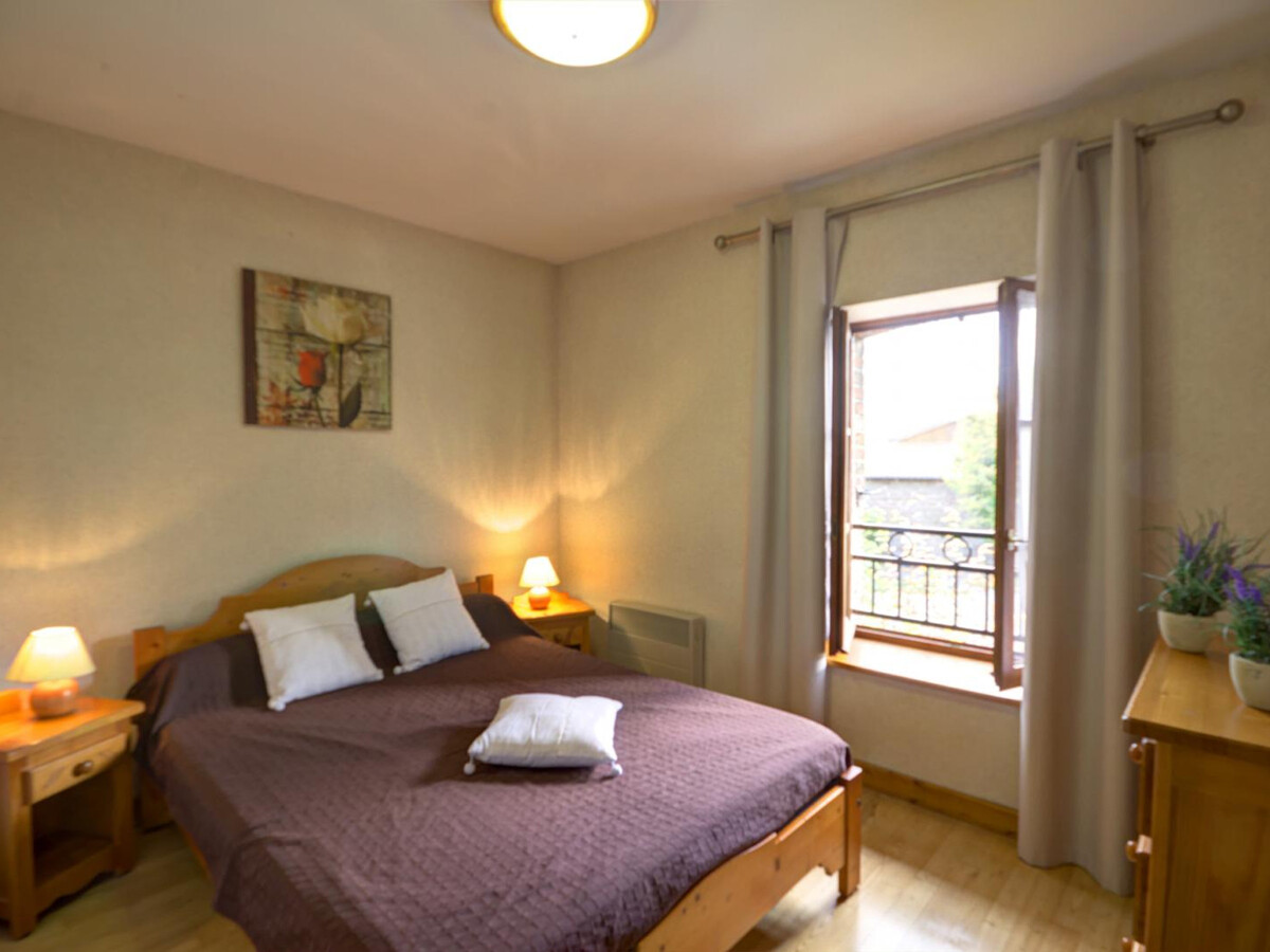 Gîte 116 m² pour 6-7 pers, cheminée et terrasse - Photo 9