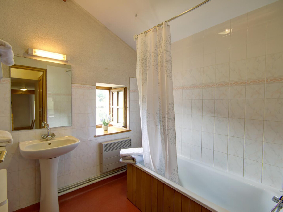 Gîte 116 m² pour 6-7 pers, cheminée et terrasse - Photo 12