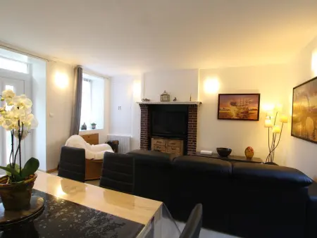 Location gite à Barfleur, Maison mitoyenne au cœur de Barfleur avec cour privée - Animaux acceptés