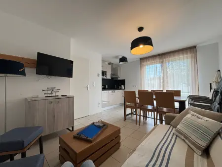 Maison de Vacances 2* avec Piscine Chauffée, Proche Plage et Commerces - Photo 2