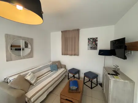 Maison de Vacances 2* avec Piscine Chauffée, Proche Plage et Commerces - Photo 3