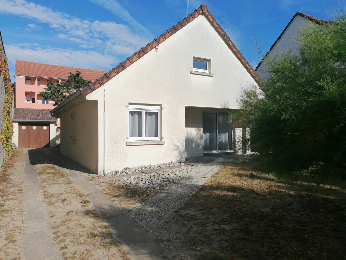 Maison 4 chambres à 50m de la plage, jardin clôturé - Photo 1