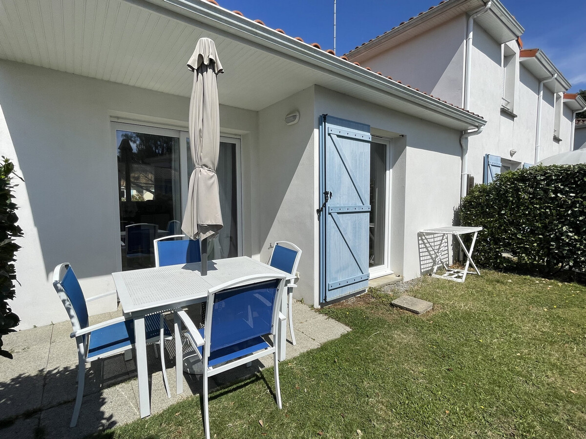 Maisonnette 4 pers, terrasse privée et accès piscine chauffée - Photo 3