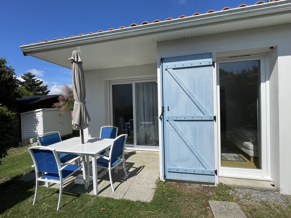 Maisonnette 4 pers, terrasse privée et accès piscine chauffée - Photo 5