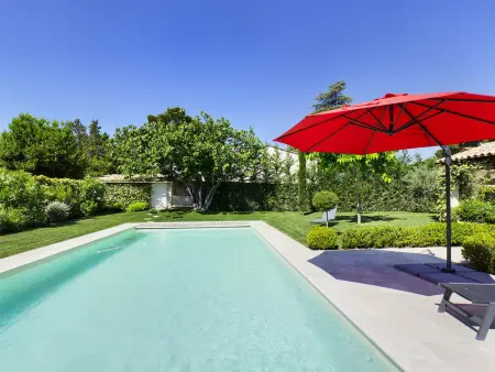 Villa rénovée 120m² à Eygalières, piscine chauffée : photo 5