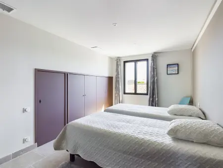 Villa rénovée 120m² à Eygalières, piscine chauffée : photo 20