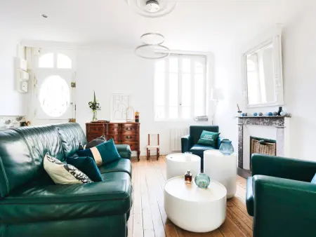 Location maison à Les Sables d'Olonne, Maison de Charme 4 Chambres, 50m de la Mer, Centre des Sables dOlonne