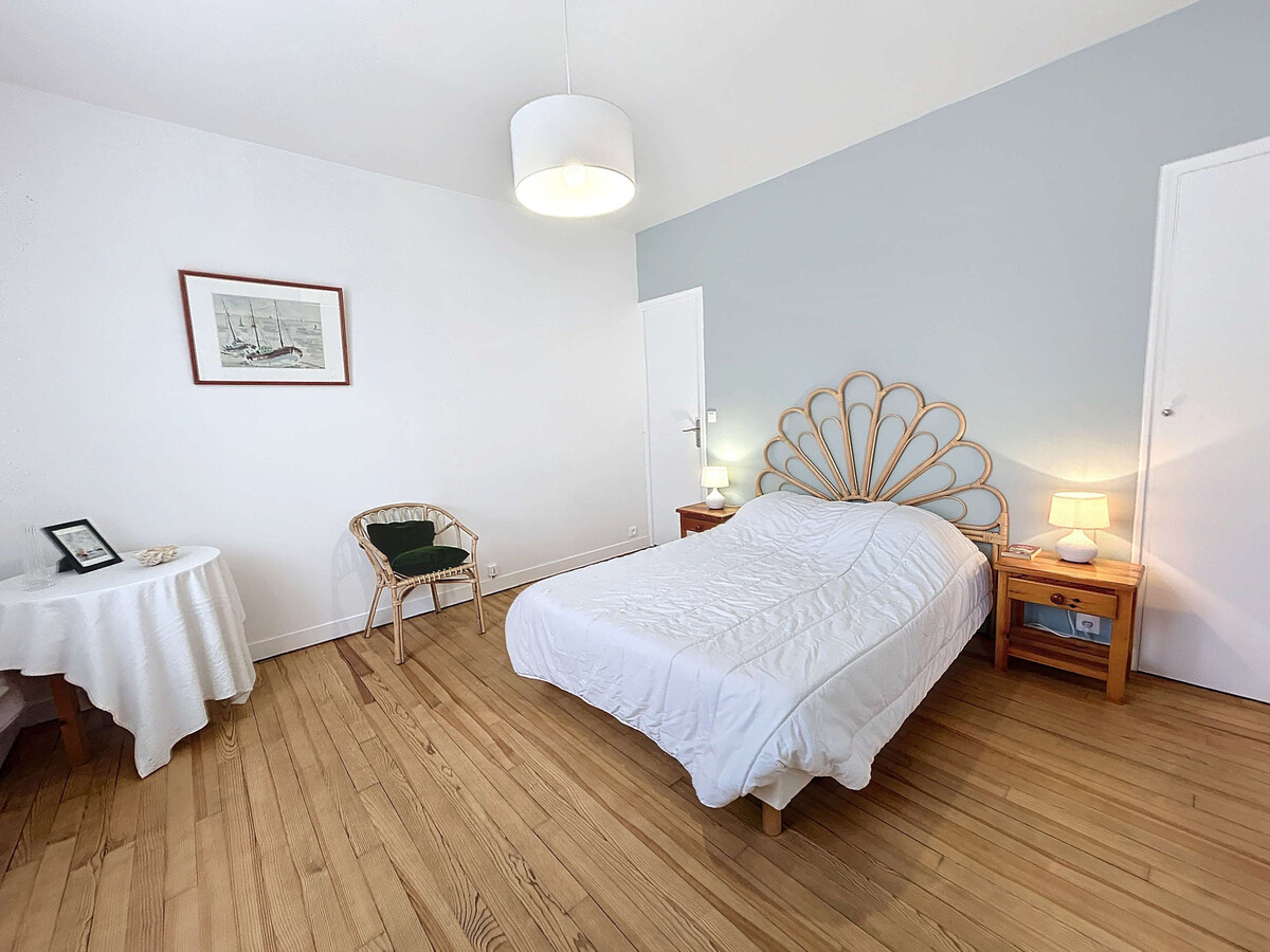Maison 3 chambres plain pieds, jardin clos à Jullouville - Photo 11