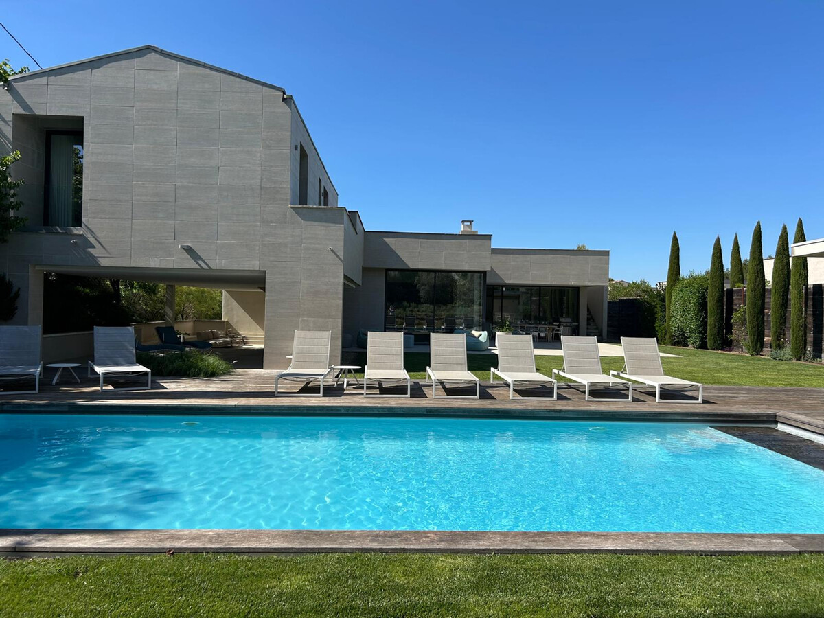Villa contemporaine 4 chambres, piscine et pool house - Photo 1