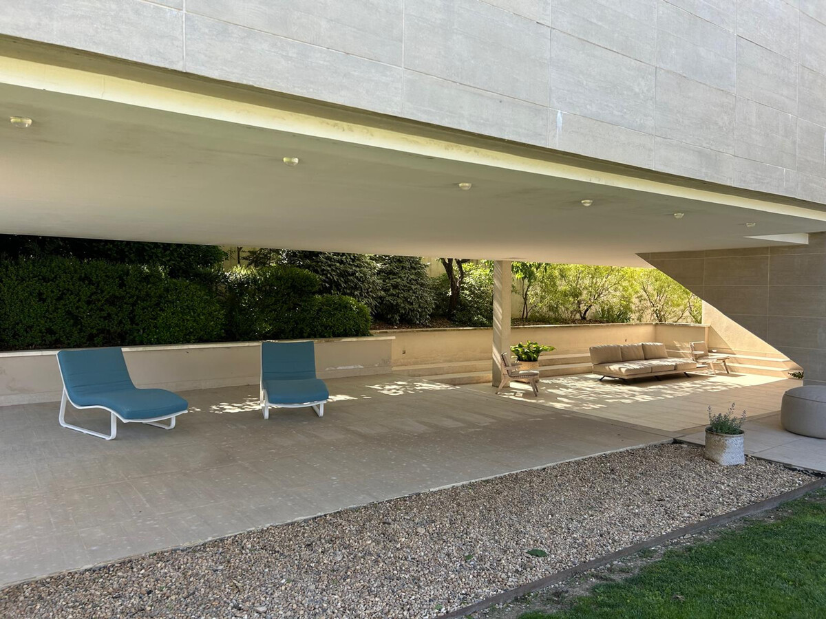 Villa contemporaine 4 chambres, piscine et pool house - Photo 9
