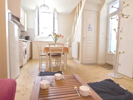 Location maison à Les Sables d'Olonne, Maison de pêcheur typique à 400m du quai, proche plage, animaux bienvenus, WiFi en option