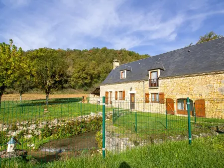 Location gite à Borrèze, Moulin isolé avec animaux admis, proche Sarlat