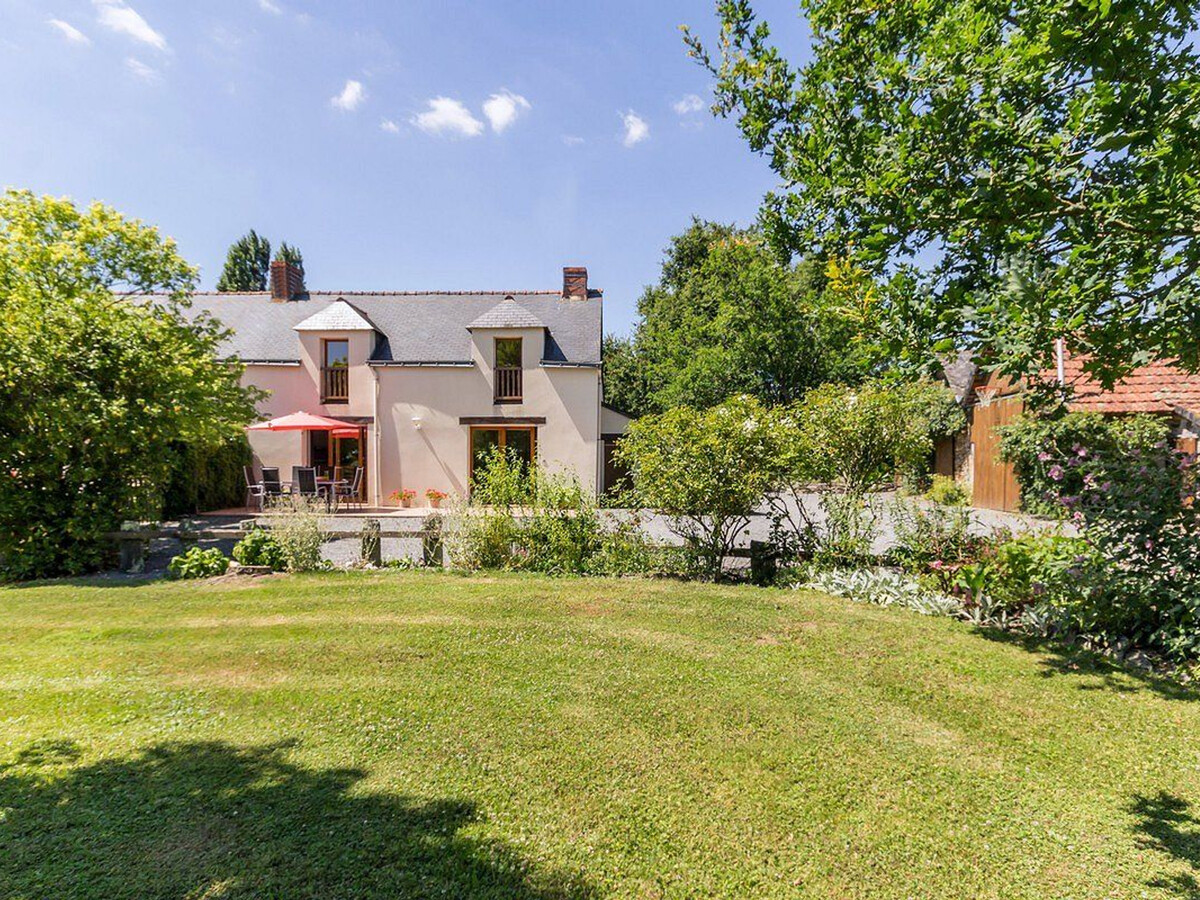 Gîte 6 pers. à Plesse : ferme rénovée, 1000 m² et jeux - Photo 1