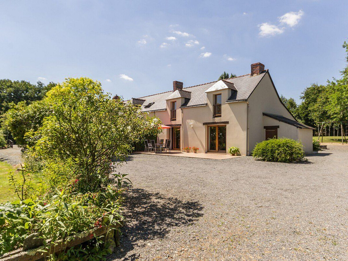 Gîte 6 pers. à Plesse : ferme rénovée, 1000 m² et jeux - Photo 6