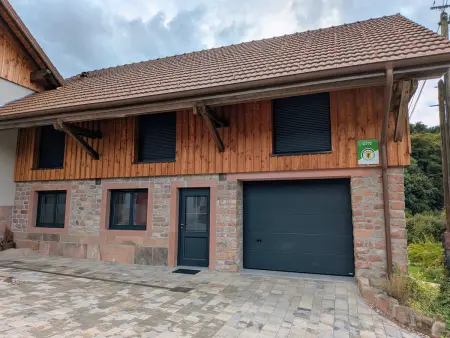 Location gite à Vienville, Gîte moderne et rénové avec carport et local à ski au calme près des Vosges