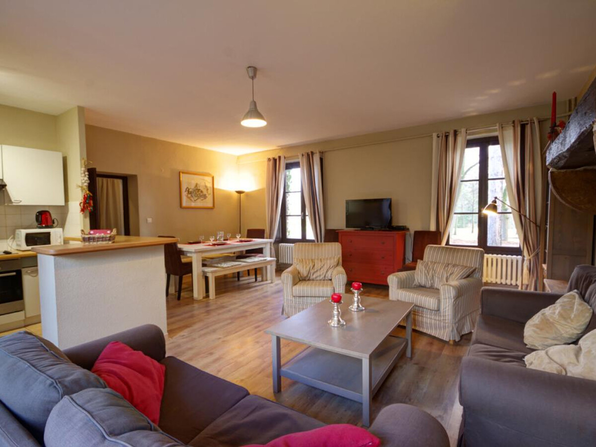Gîte 8 pers. dans château avec parc 80ha et plan d'eau - Photo 4
