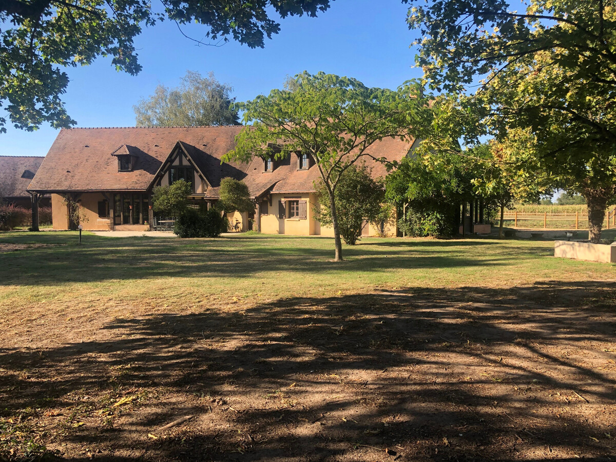 Gîte 15 pers. avec piscine, tennis et étang au Le Lude - Photo 3