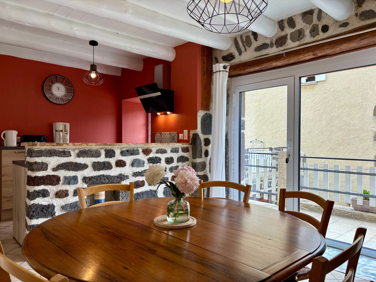 La Maison d'Amélina : gîte 6 pers. à Séneujols, tout inclus - Photo 7