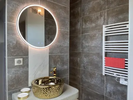 Gîte 8 personnes rénové, vue château à Pierrefitte-sur-Loire : photo 4