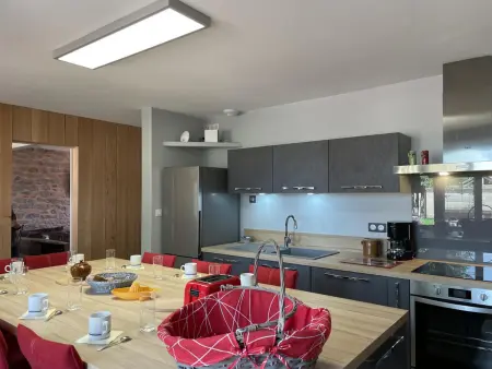 Gîte 8 personnes rénové, vue château à Pierrefitte-sur-Loire : photo 9