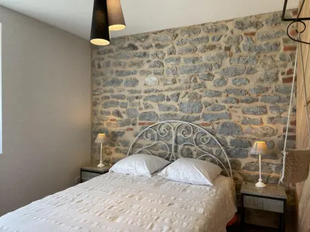 Gîte 8 personnes rénové, vue château à Pierrefitte-sur-Loire : photo 14