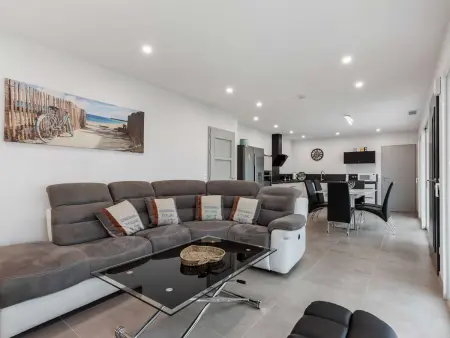 Villa T4 climatisée avec jardin, jacuzzi et Free WiFi à 600 m de la plage - Photo 4