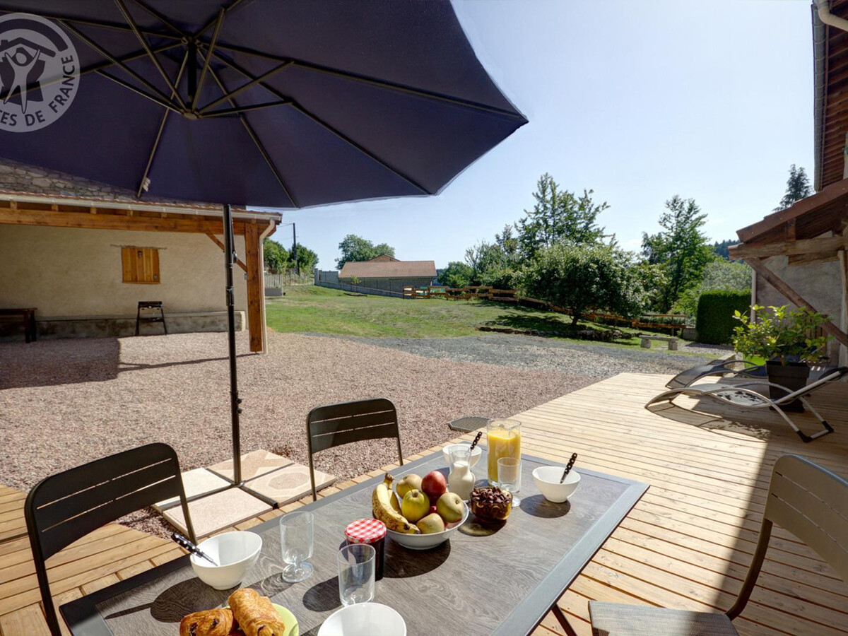 Gîte Les Lilas à Champoly, 90 m² au pied des bois - Photo 2