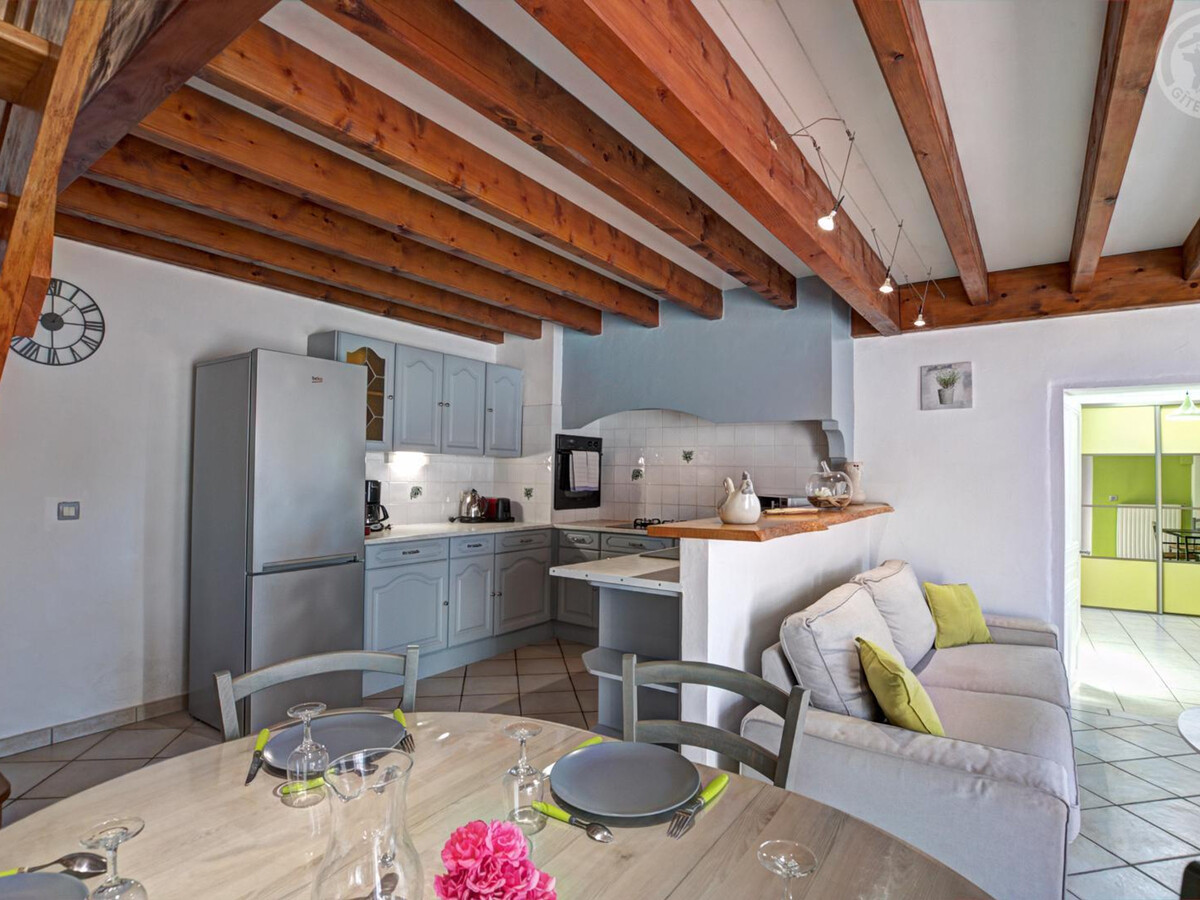 Le Vernat : gîte en pierre, piscine privée 5x3m - Photo 6