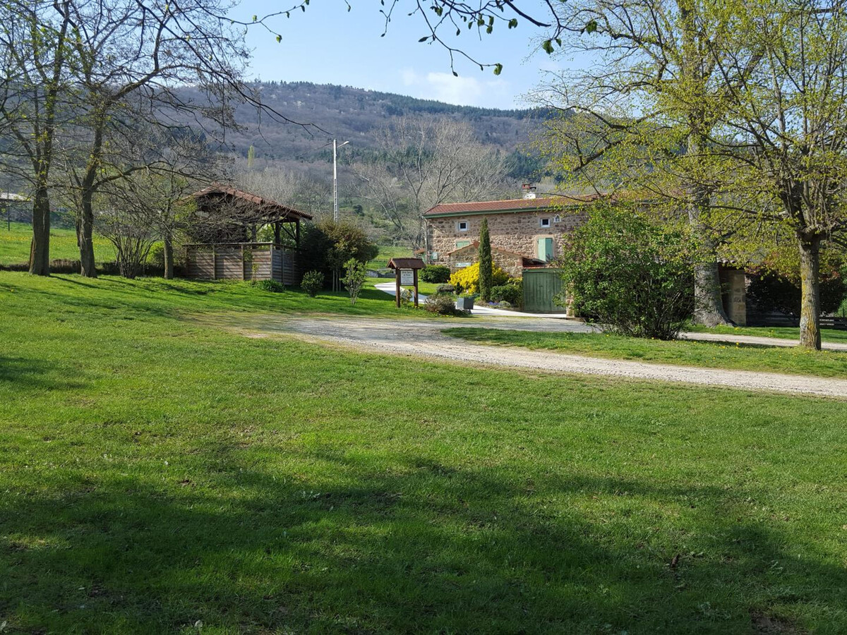 Le Vernat : gîte en pierre, piscine privée 5x3m - Photo 27