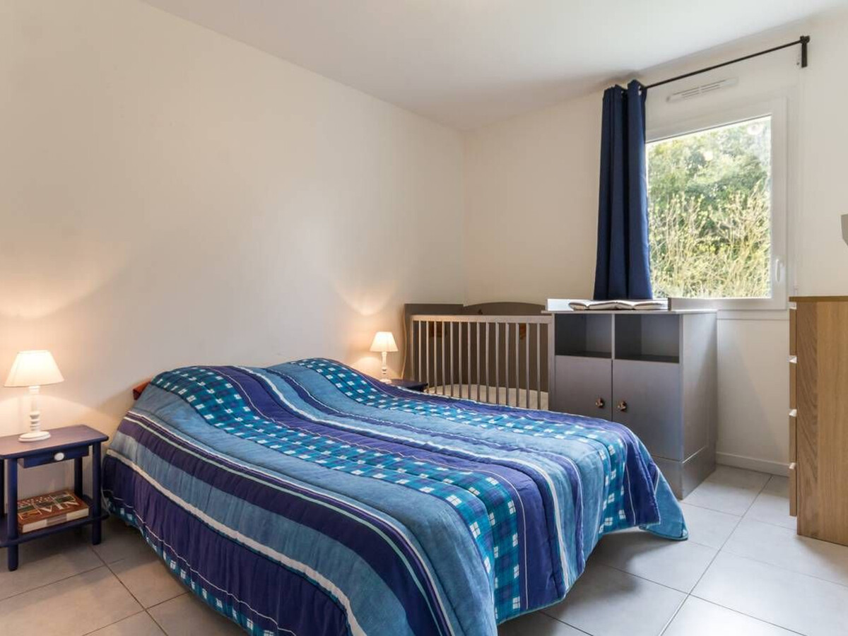 Maison contemporaine plain-pied à Nozay, 3 ch., jardin 700 m² - Photo 4